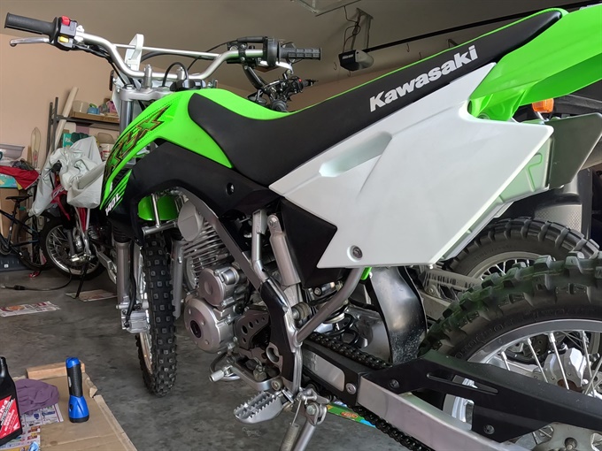 KLX140L - left side cover installed - all done.