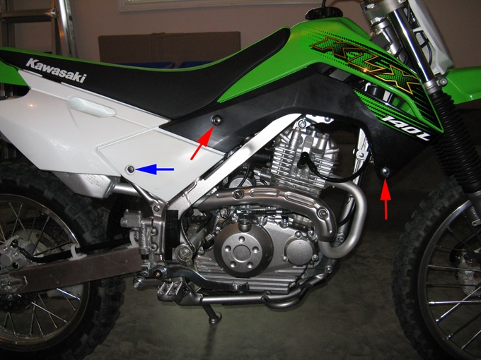 Location of right side cover and tank shroud bolts - KLX140